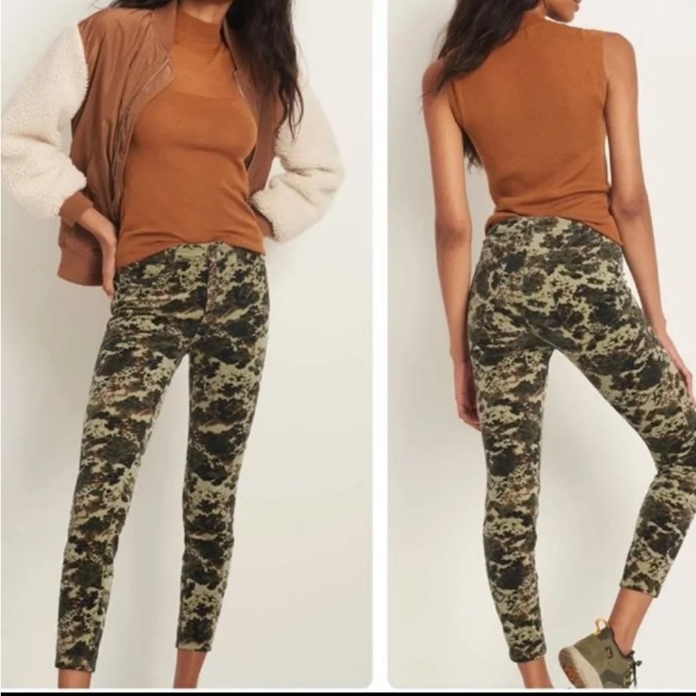 Anthro Pilcro Highrise Camo Corduroy Skinny Pants 27